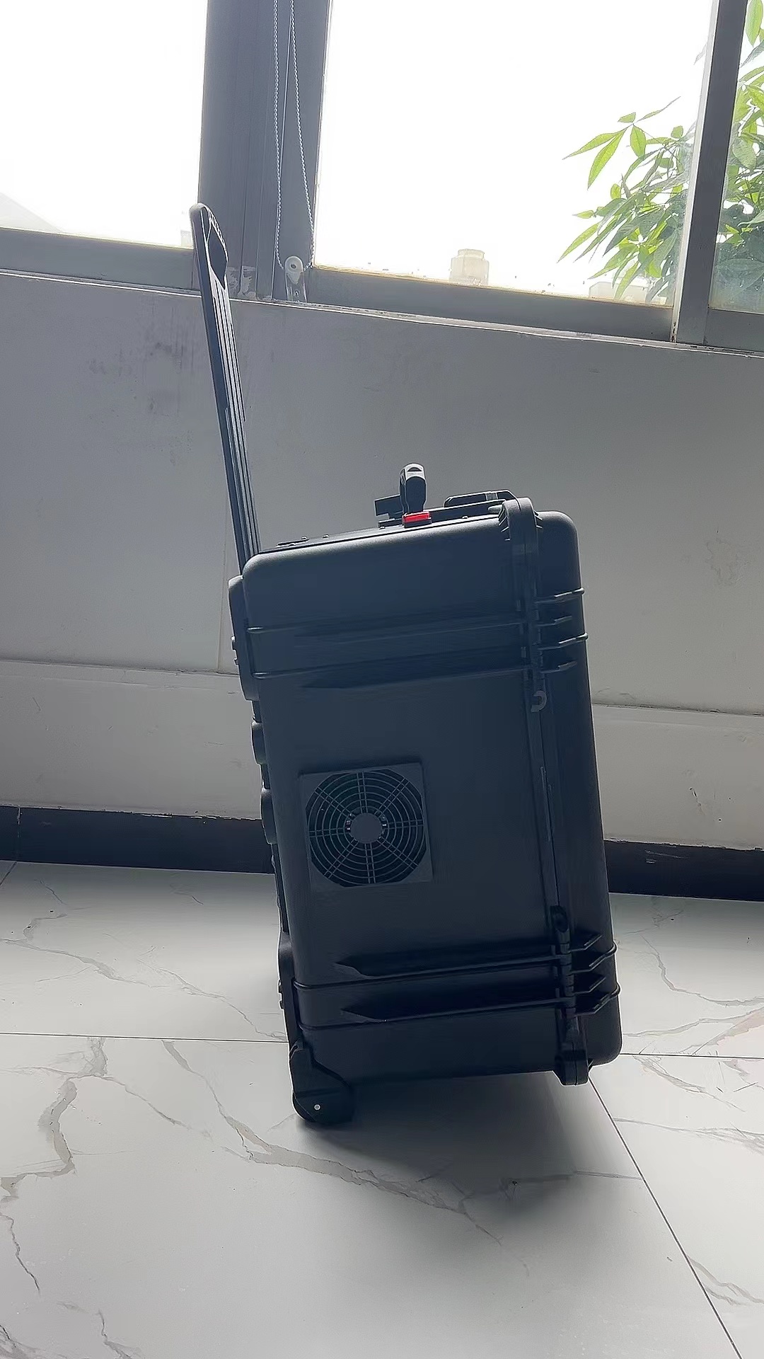 承留镇手拉箱型移动通信干扰器